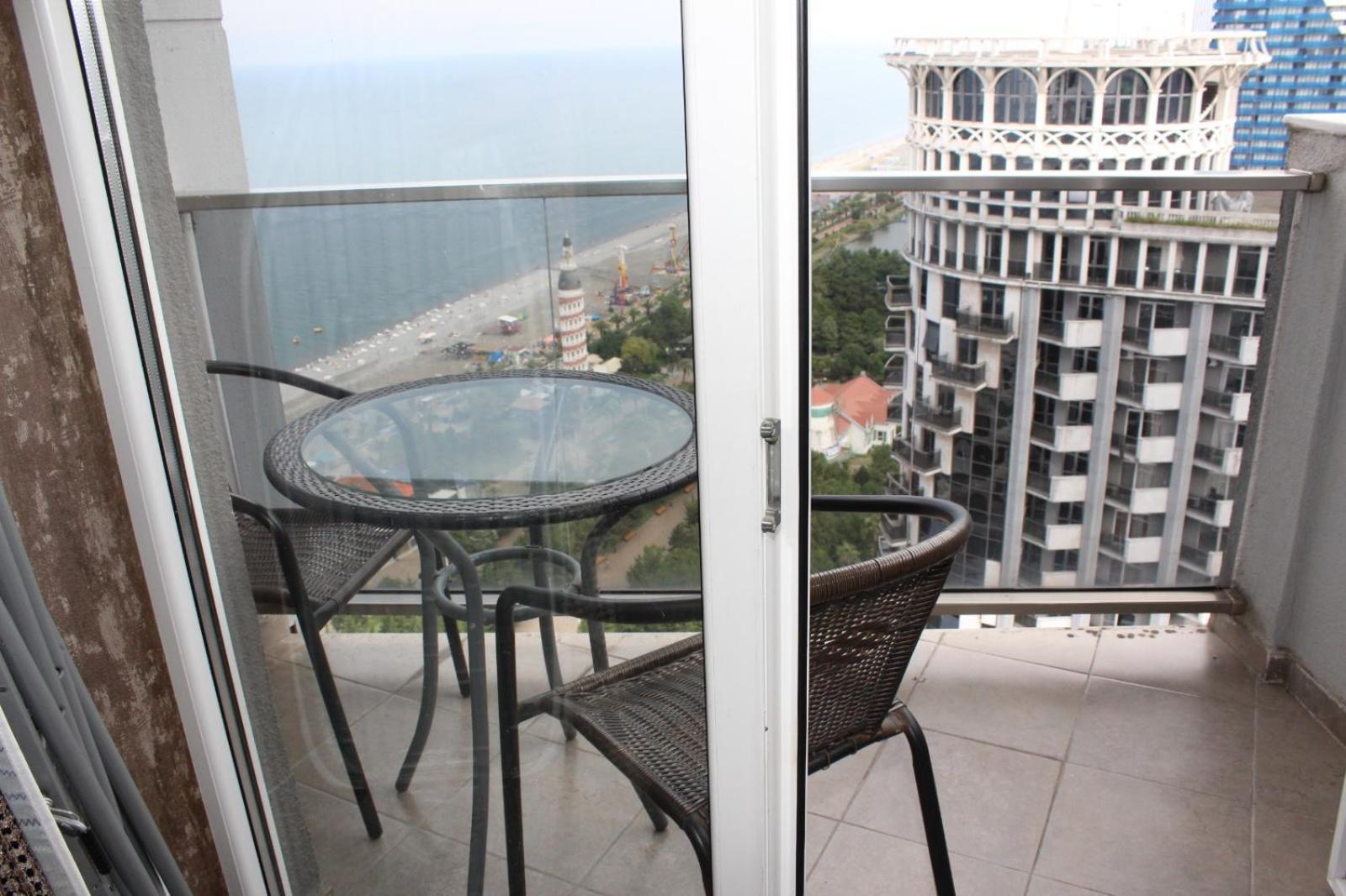 Apartamento Orbi Sea Towers-Sea View Batumi Exterior foto